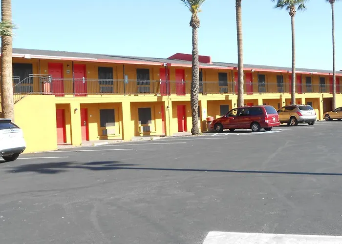 Airport Downtown Motel 2*