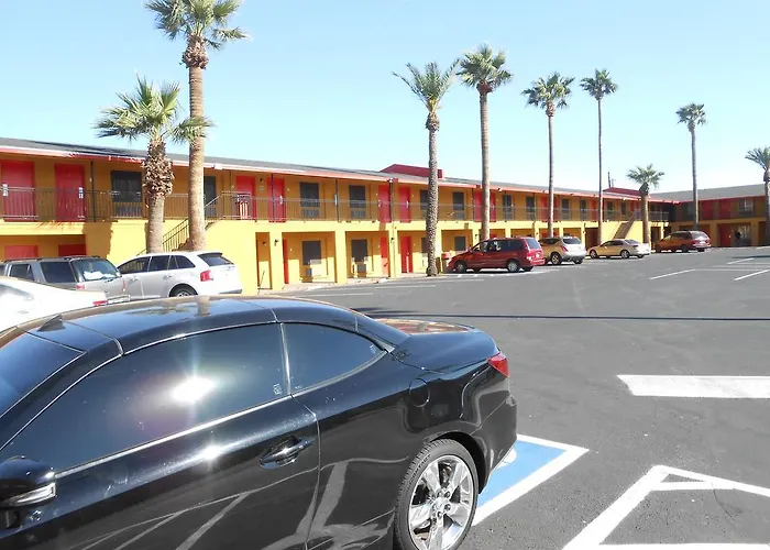 Motel Airport Downtown 2*